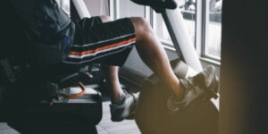 do exercise bikes damage knees?